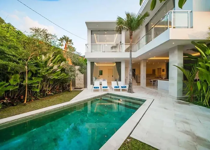 Villa Fantastic 3 Bed Villa, Walk To Beach, Sunny Pool