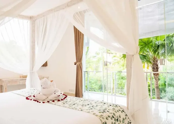 Villa Fantastic 3 Bed Villa, Walk To Beach, Sunny Pool Seminyak