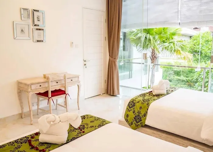 Villa Fantastic 3 Bed Villa, Walk To Beach, Sunny Pool *